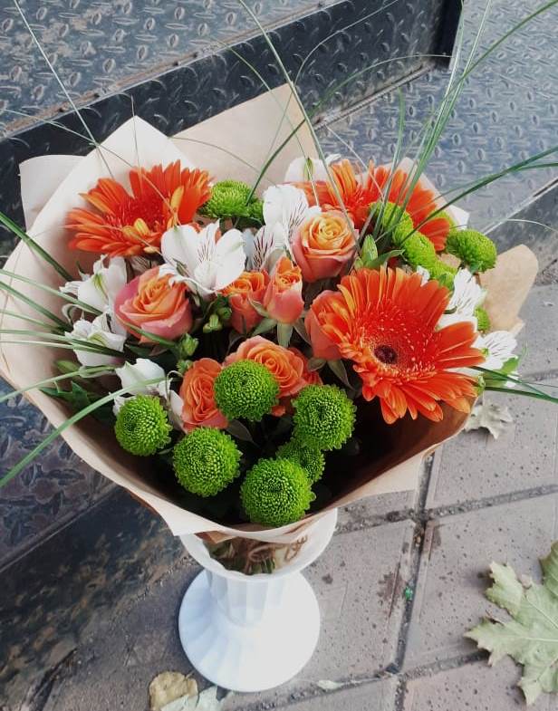 Букет цветов из: Герберы, Хризантемы, Альстромерии и Розы в Базарные Матаки