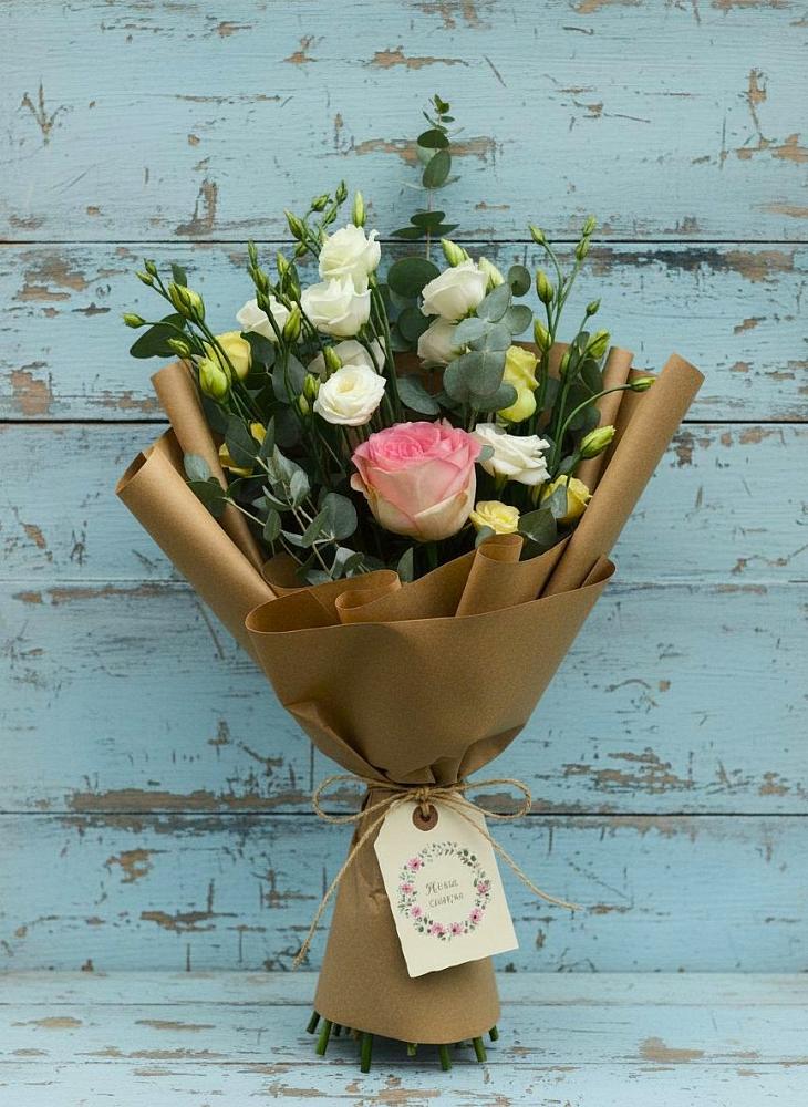 Букет цветов из: Розы и Лизиантусы в Базарные Матаки