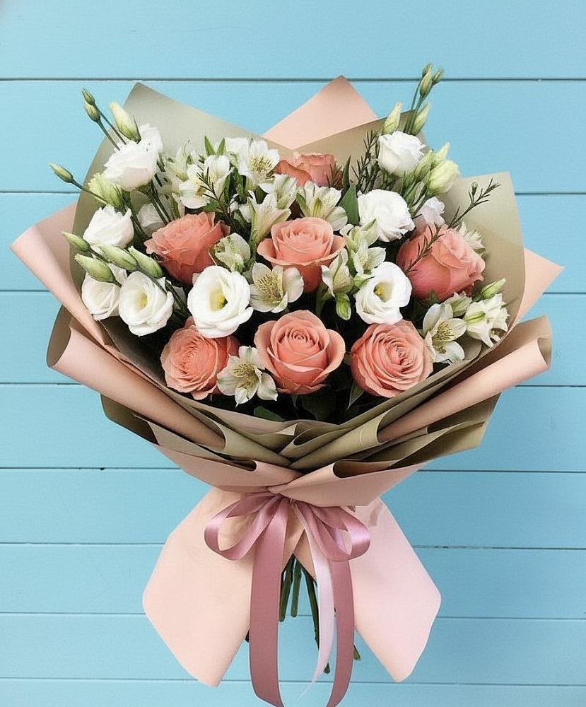 Букет цветов из: Розы, Альстромерии и Лизиантусы в Базарные Матаки