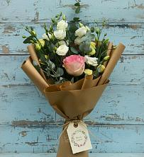 Букет цветов из:  Розы и Лизиантусы в Базарные Матаки