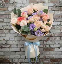 Букет цветов из:  Розы, Лизиантусы и Гвоздики #REPLACE_PRED# Базарные Матаки