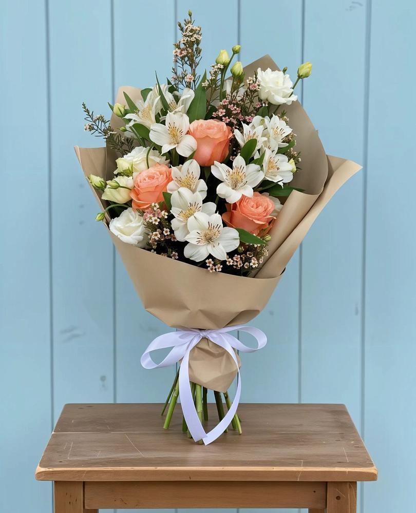 Букет цветов из: Альстромерии, Лизиантусы, Розы и Хризантемы в Базарные Матаки