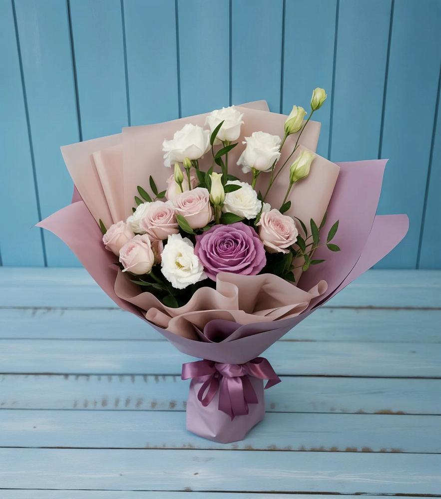 Букет цветов из: Розы и Лизиантусы в Базарные Матаки